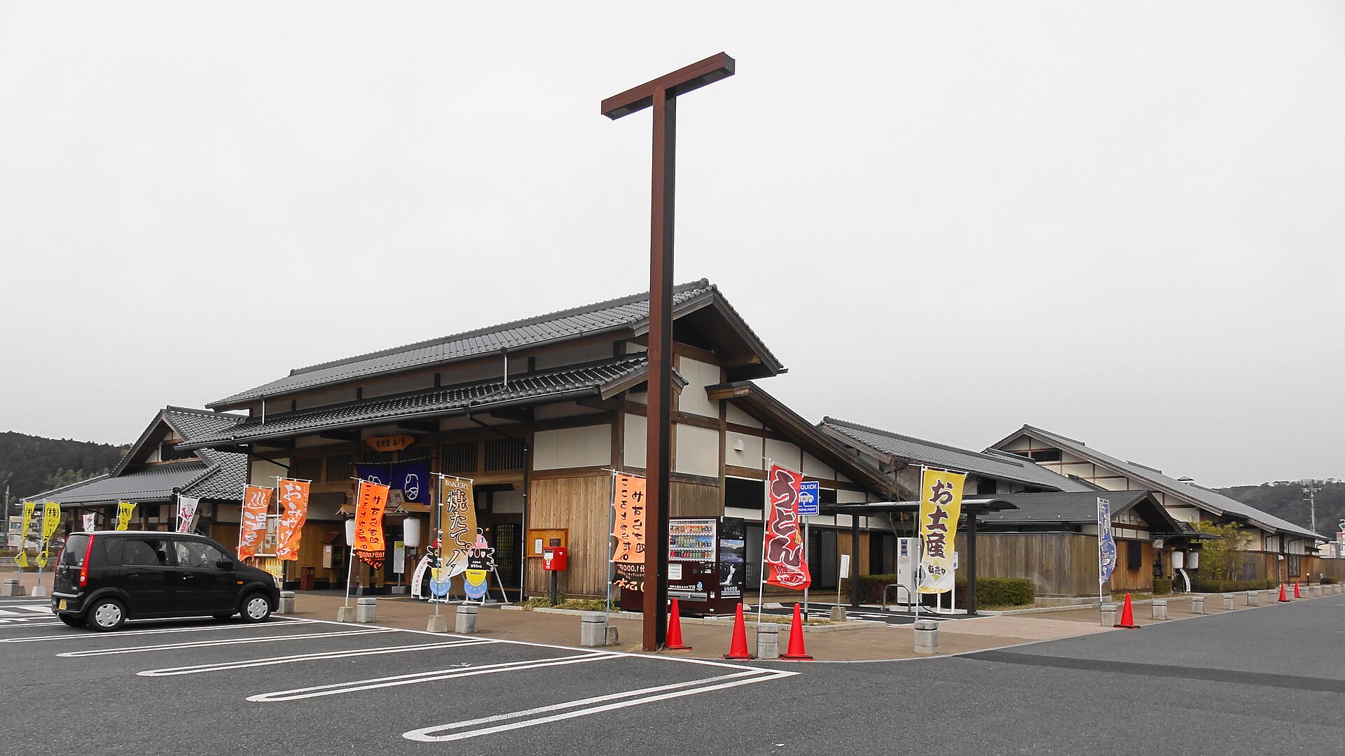 蛍街道西ノ市