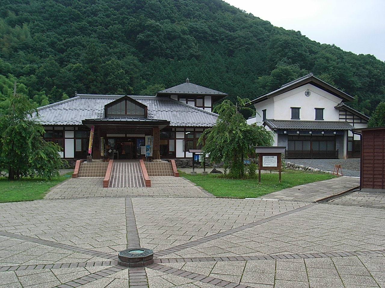 龍勢会館